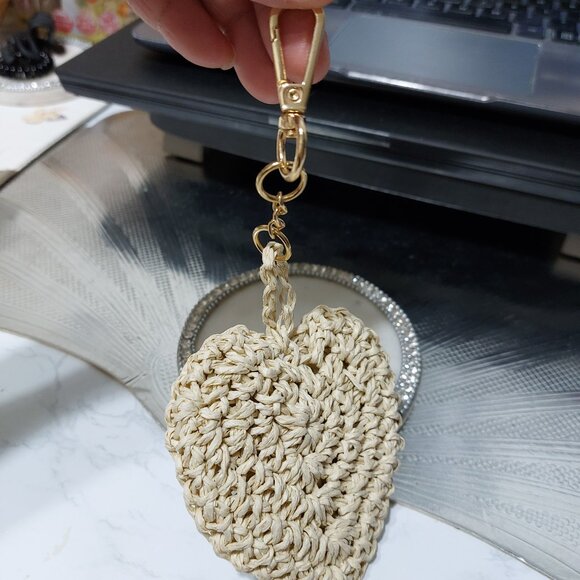 Heart Shaped Mini Clip On Mini Handbag Charm Accessory Clip On Mini Bag Pouch - Picture 2 of 5